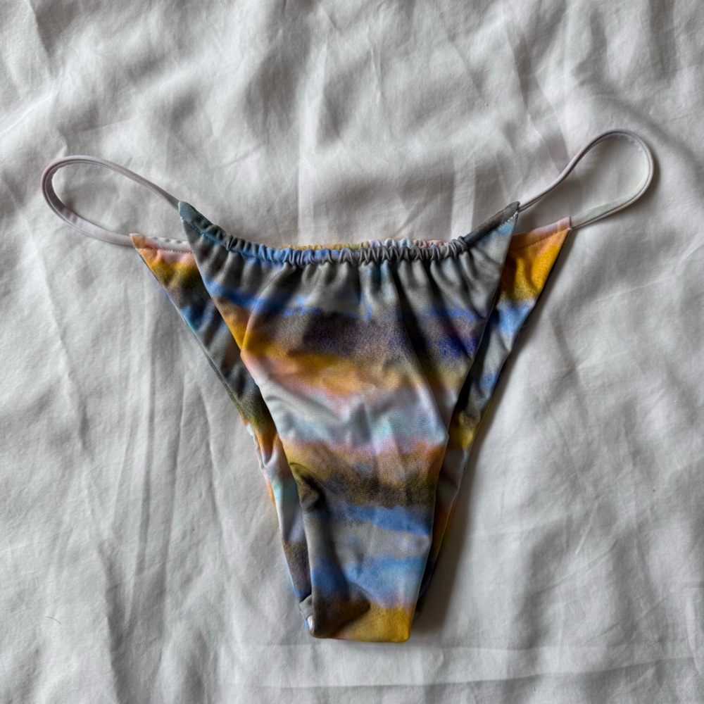 Aila Blue Multicolor Abstract Bikini Bottom Small